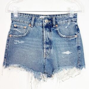 ZARA CUT OFF DENIM JEAN BUTTON FLY SHORTS SZ 0